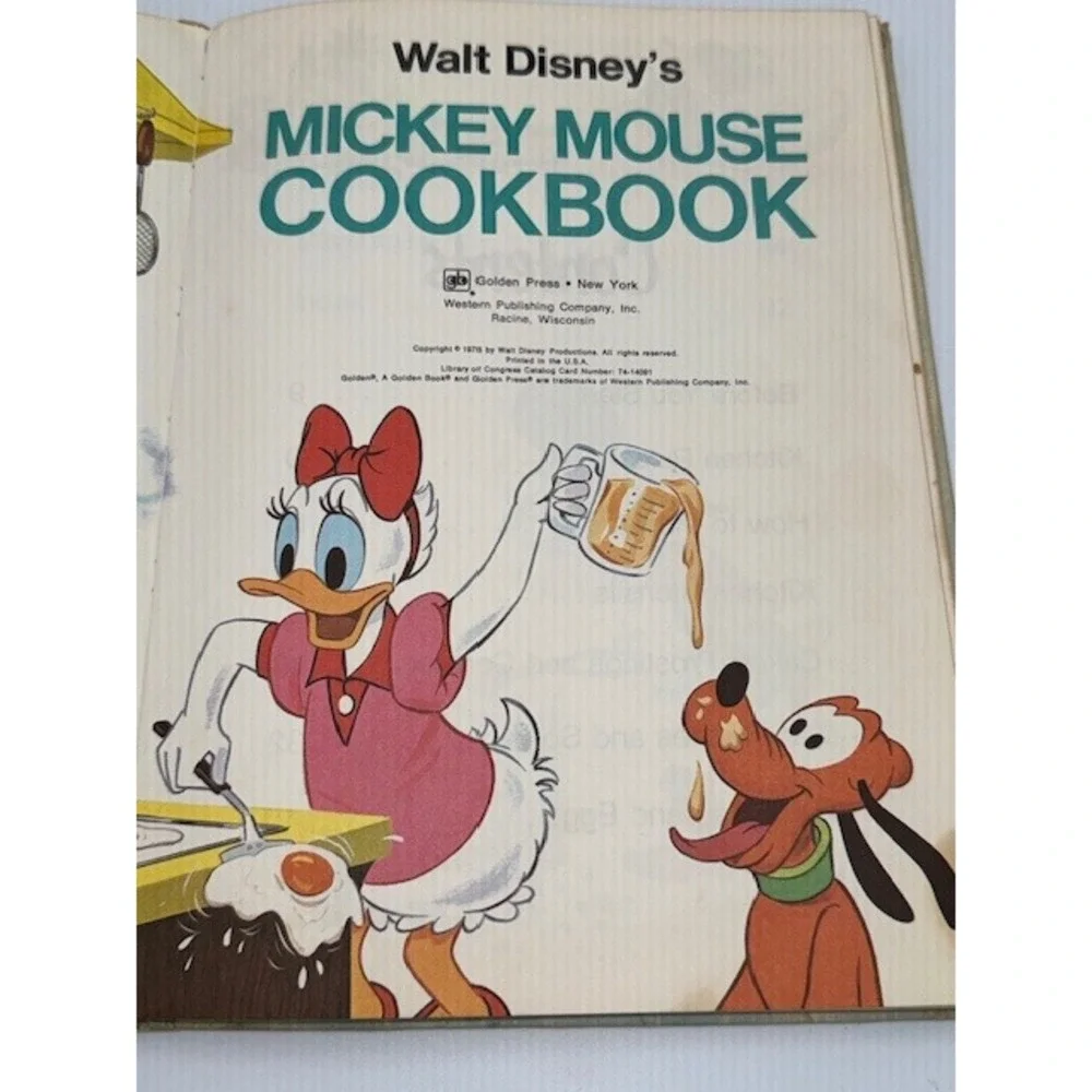 Vintage 1975 Walt Disney's Mickey Mouse Cookbook Hardcover Golden‎ Press~Recipes